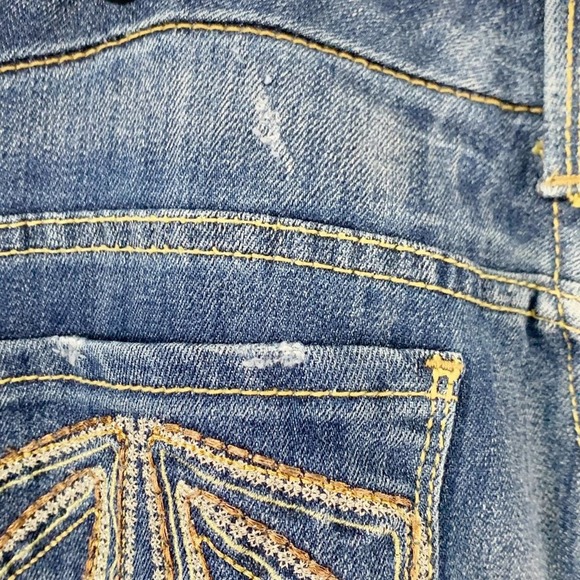 7 Lightly Distressed Bootcut Jeans 30 - Picture 9 of 13